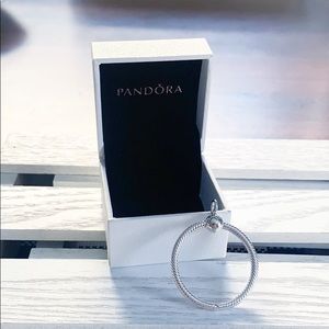 Pandora Moments Medium O Pendant